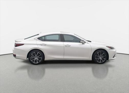 2023 Lexus ES 300h Base