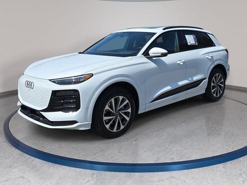 Glacier White Metallic 2025 Audi Q6 e-tron Premium Plus quattro