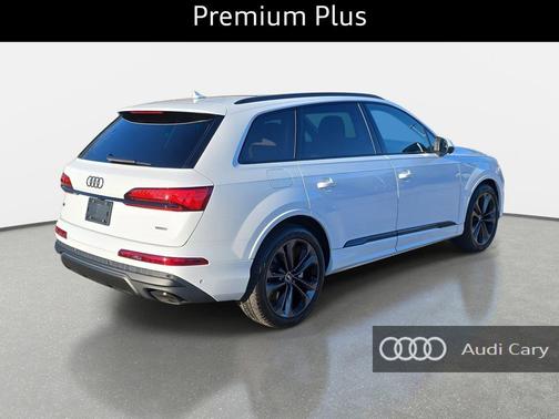 2026 Audi Q7 55 Premium Plus