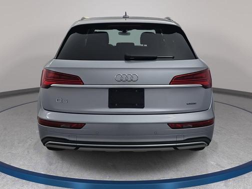 2023 Audi Q5 40 Premium