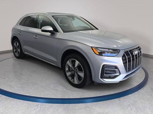 2023 Audi Q5 40 Premium