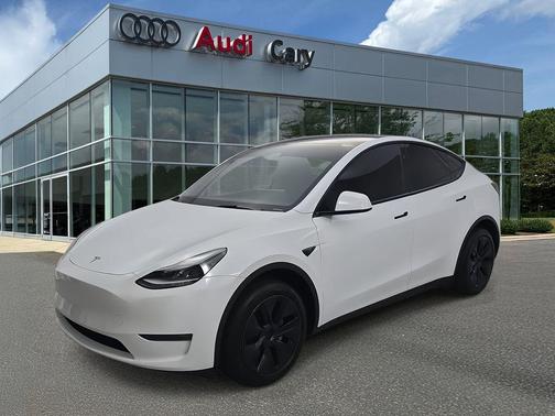 2025 Tesla Model Y Long Range Dual Motor Rear-Wheel Drive