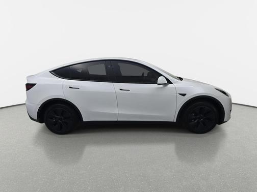 2025 Tesla Model Y Long Range Dual Motor Rear-Wheel Drive
