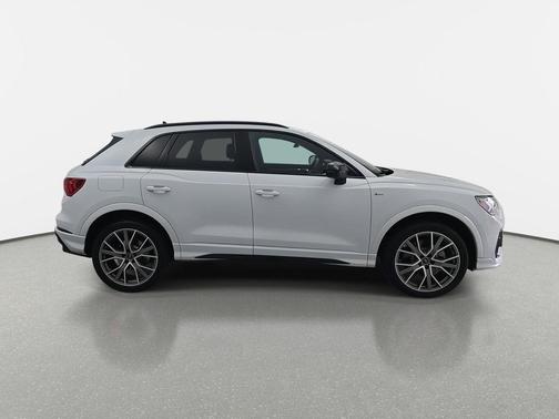 2025 Audi Q3 45 S line Premium Plus