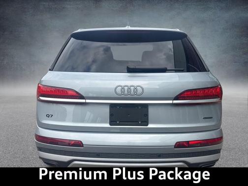 2025 Audi Q7 45 Premium Plus
