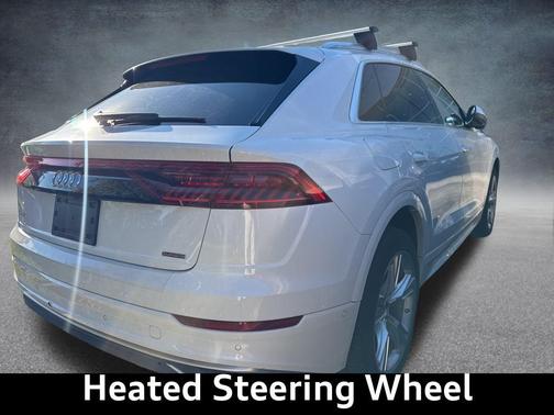 2022 Audi Q8 55 Premium