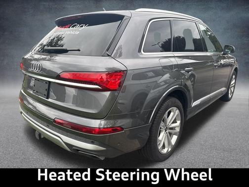 2025 Audi Q7 55 Premium