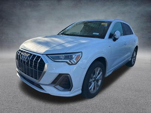 2023 Audi Q3 Premium 45 TFSI S line quattro Tiptronic