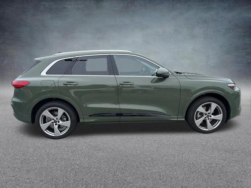 District Green Metallic 2025 Audi Q5 Prestige TFSI quattro S tronic