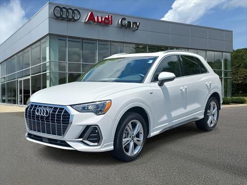 2022 Audi Q3 45 S line Premium