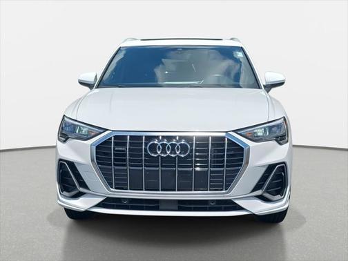 2022 Audi Q3 45 S line Premium