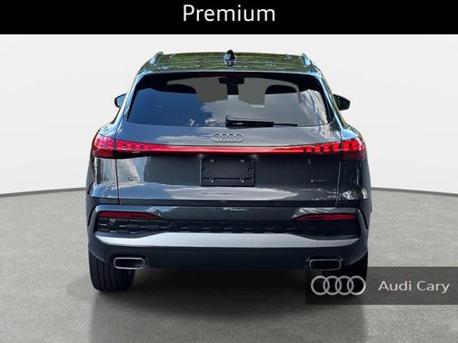 2025 Audi Q5 Premium