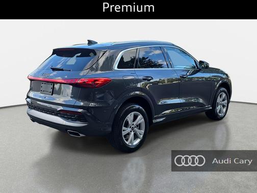 2025 Audi Q5 Premium
