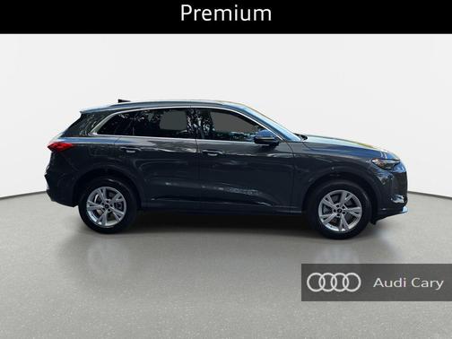 2025 Audi Q5 Premium