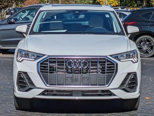 2024 Audi Q3 Premium 45 TFSI S line quattro Tiptronic