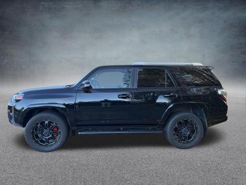 Midnight Black Metallic 2018 Toyota 4Runner SR5 Premium