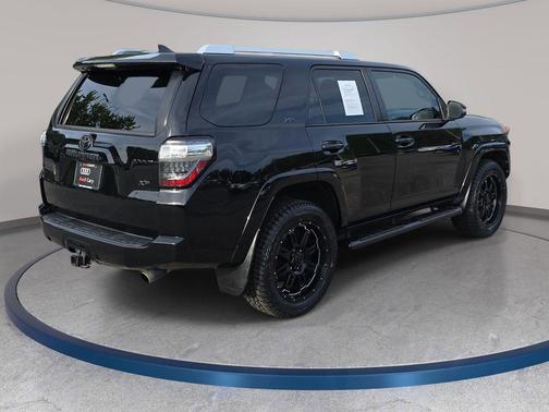 Midnight Black Metallic 2018 Toyota 4Runner SR5 Premium