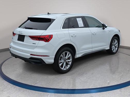 Arkona White 2025 Audi Q3 Premium 45 TFSI S line quattro Tiptronic