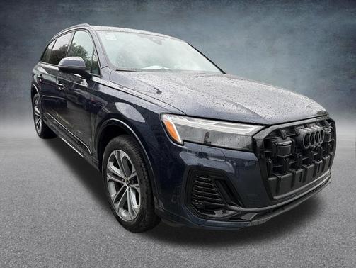 Waitomo Blue Metallic 2025 Audi Q7 45 Premium