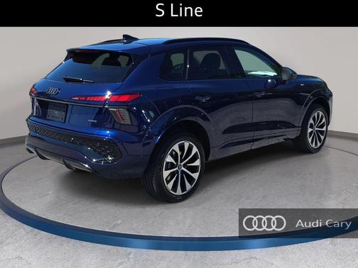 Navarra Blue Metallic 2026 Audi Q3 TFSI quattro S tronic