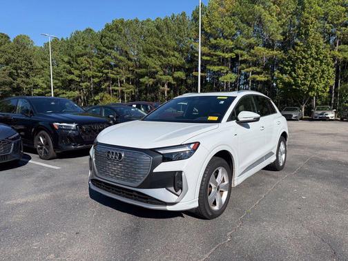 Glacier White Metallic 2023 Audi Q4 e-tron Premium Plus 50 quattro