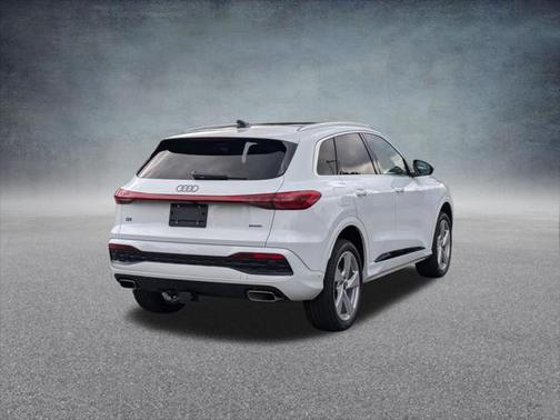 2025 Audi Q5 Premium Plus