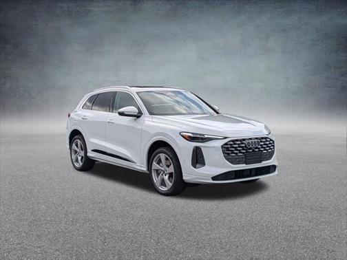 2025 Audi Q5 Premium Plus