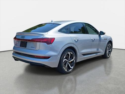 2022 Audi e-tron Sportback S line Premium Plus