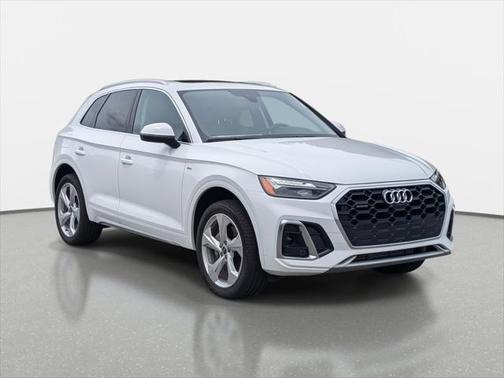 2024 Audi Q5 45 S line Premium Plus