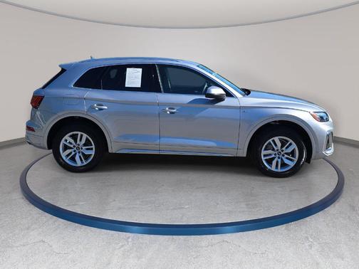 Florett Silver Metallic 2024 Audi Q5 45 S line Premium
