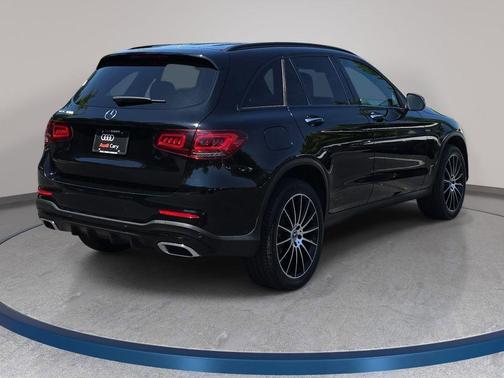 Black 2022 Mercedes-Benz GLC 300 Base