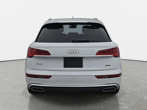 2025 Audi Q5 45 S line Prestige