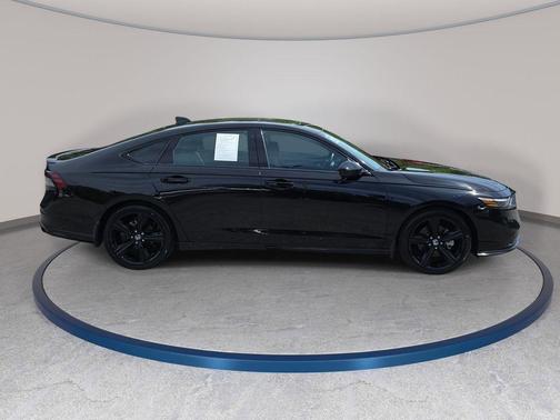 Crystal Black Pearl 2025 Honda Accord Hybrid Sport-L
