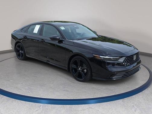 Crystal Black Pearl 2025 Honda Accord Hybrid Sport-L
