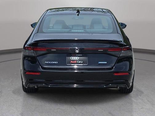 Crystal Black Pearl 2025 Honda Accord Hybrid Sport-L