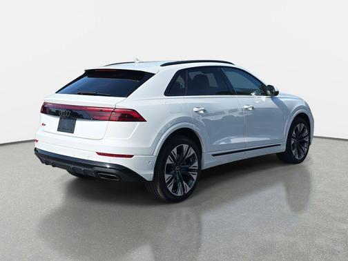2025 Audi Q8 55 Premium Plus