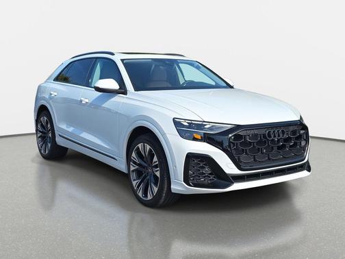 2025 Audi Q8 55 Premium Plus