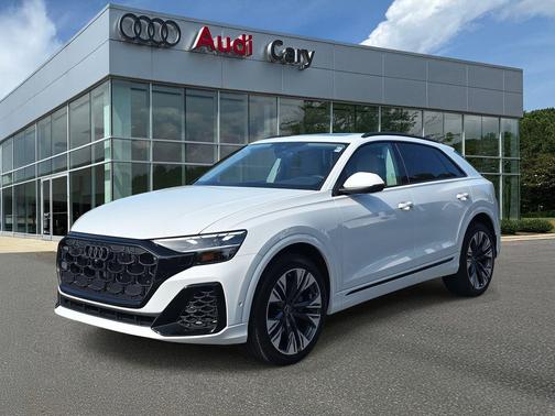 2025 Audi Q8 55 Premium Plus