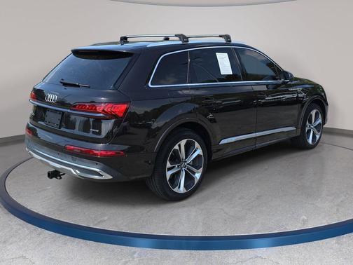 Tamarind Brown Metallic 2023 Audi Q7 55 Premium Plus