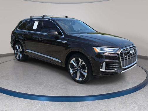 Tamarind Brown Metallic 2023 Audi Q7 55 Premium Plus