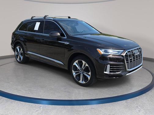2023 Audi Q7 55 Premium Plus