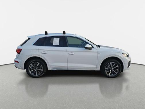 2024 Audi Q5 45 S line Premium