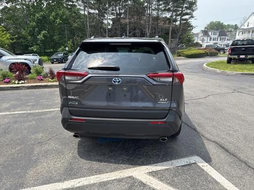 2024 Toyota RAV4 Hybrid XLE Premium