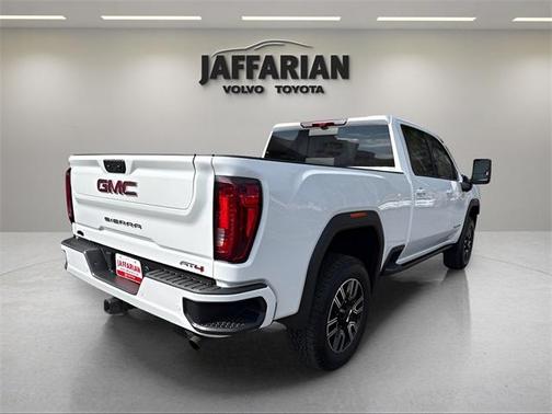 2023 GMC Sierra 2500 AT4