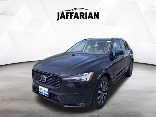 Onyx Black Metallic 2024 Volvo XC60 B5 Core Dark Theme