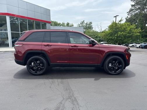 2022 Jeep Grand Cherokee Limited X