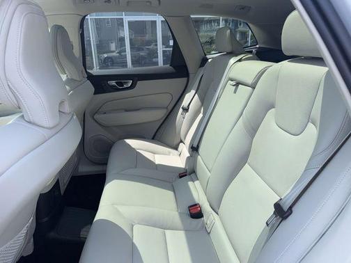 Vapour Grey Metallic 2025 Volvo XC60 Plug-In Hybrid Plus, T8 AWD Electric/Gasoline, Dark