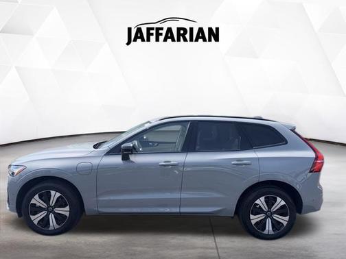 Vapour Grey Metallic 2025 Volvo XC60 Plug-In Hybrid Plus, T8 AWD Electric/Gasoline, Dark