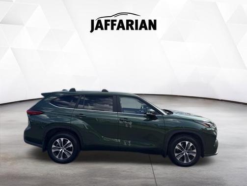 Cypress 2023 Toyota Highlander XLE