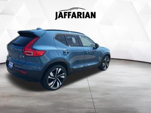 Fjord Blue Metallic 2023 Volvo XC40 B5 Plus Dark Theme